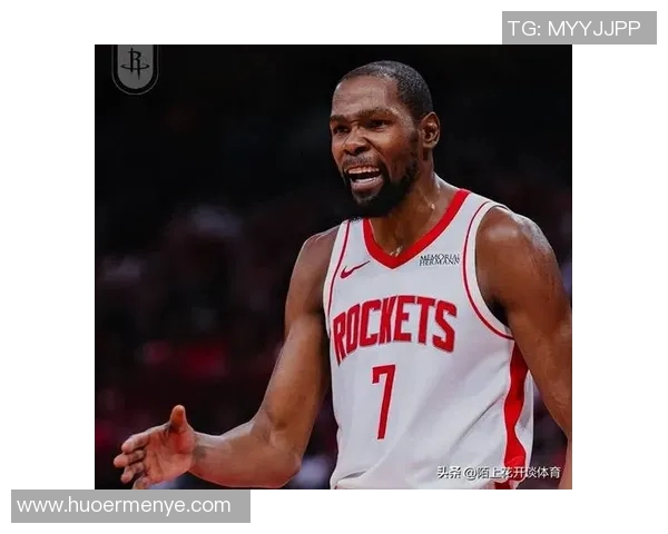 休斯顿火箭14分逆转雄鹿！杜兰特三分里程碑升至NBA历史第13，团队胜利六人得分上双